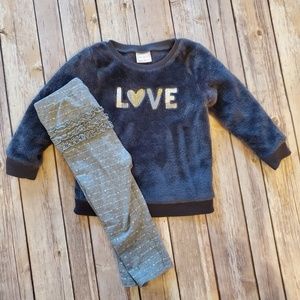 Gray Love Sweater and heart leggings outfit